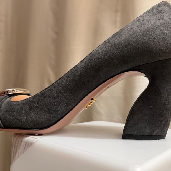 NEW! Prada shoes - Picture 5 of 7